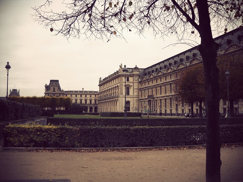 Promenade autour du Louvre
