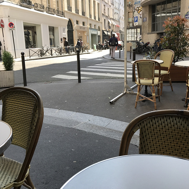 Un café en terrasse