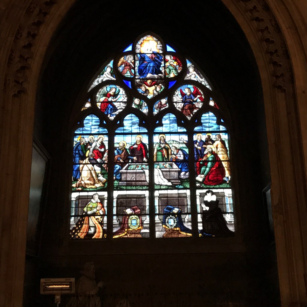 Cathédrale Saint-Etienne - intérieur nuit