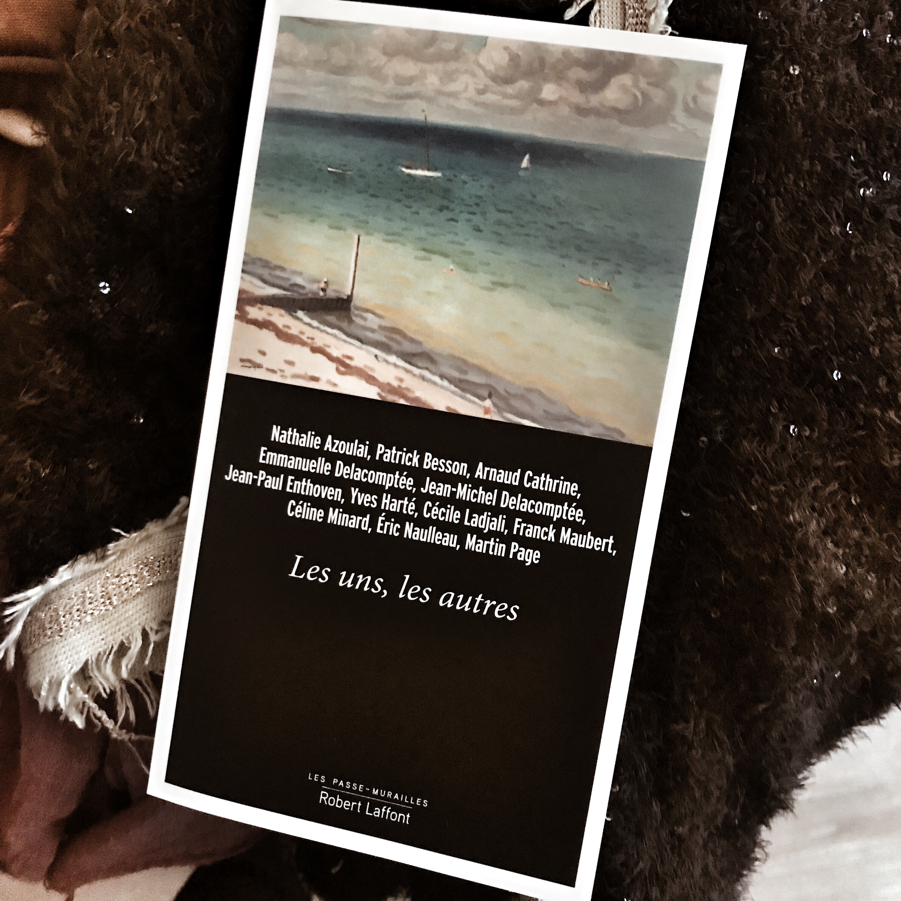 Les uns, les autres (collectif)