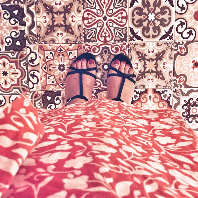 Une autre robe rouge