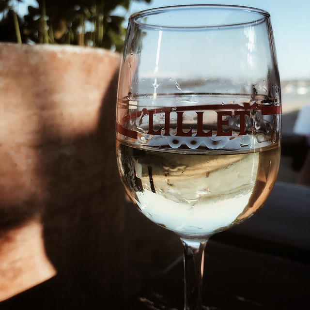 Dîner au bord de l'eau