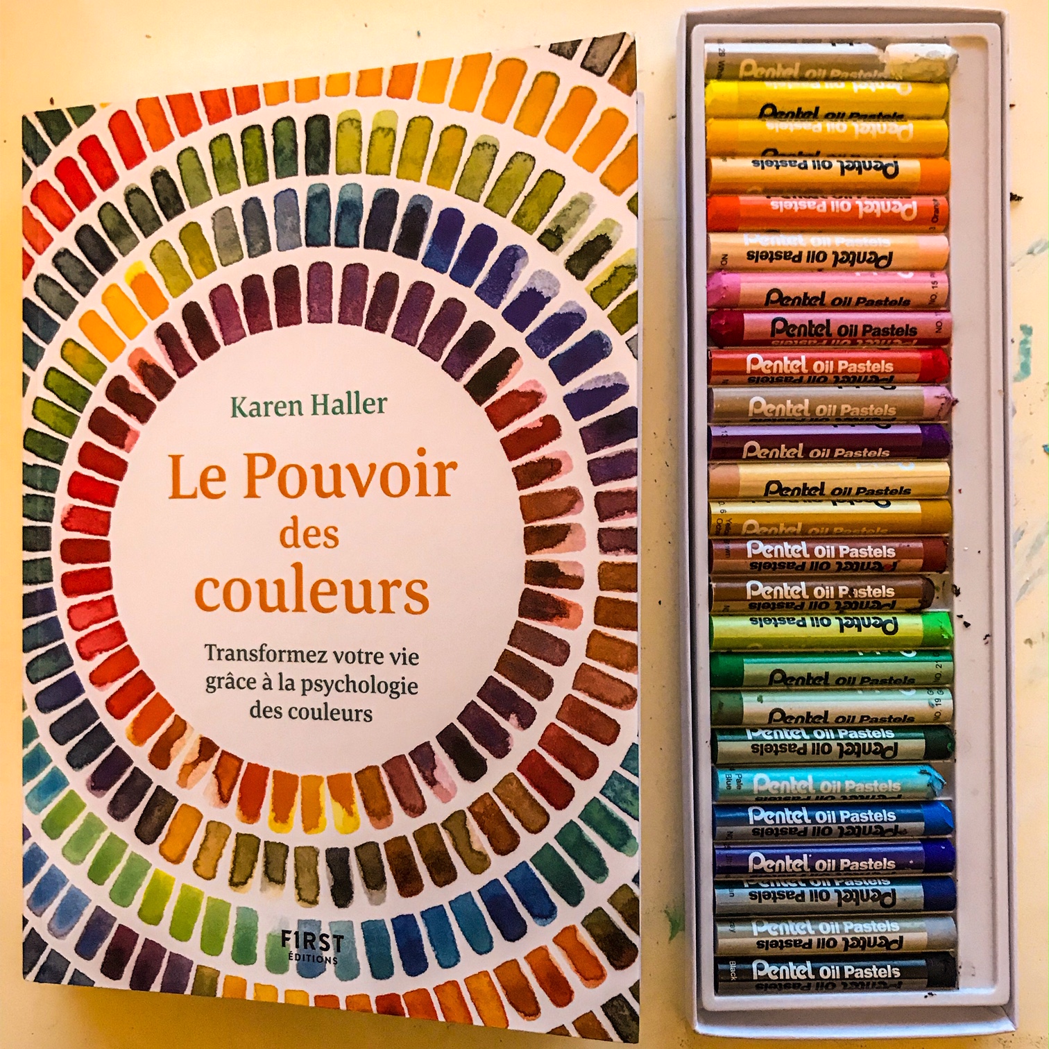 Le pouvoir des couleurs, de Karen Haller : la magie de l&rsquo;arc-en-ciel