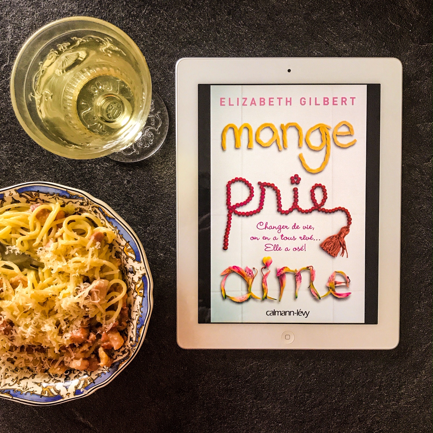 Mange, prie, aime d&rsquo;Elizabeth Gilbert : l&rsquo;exploration de soi