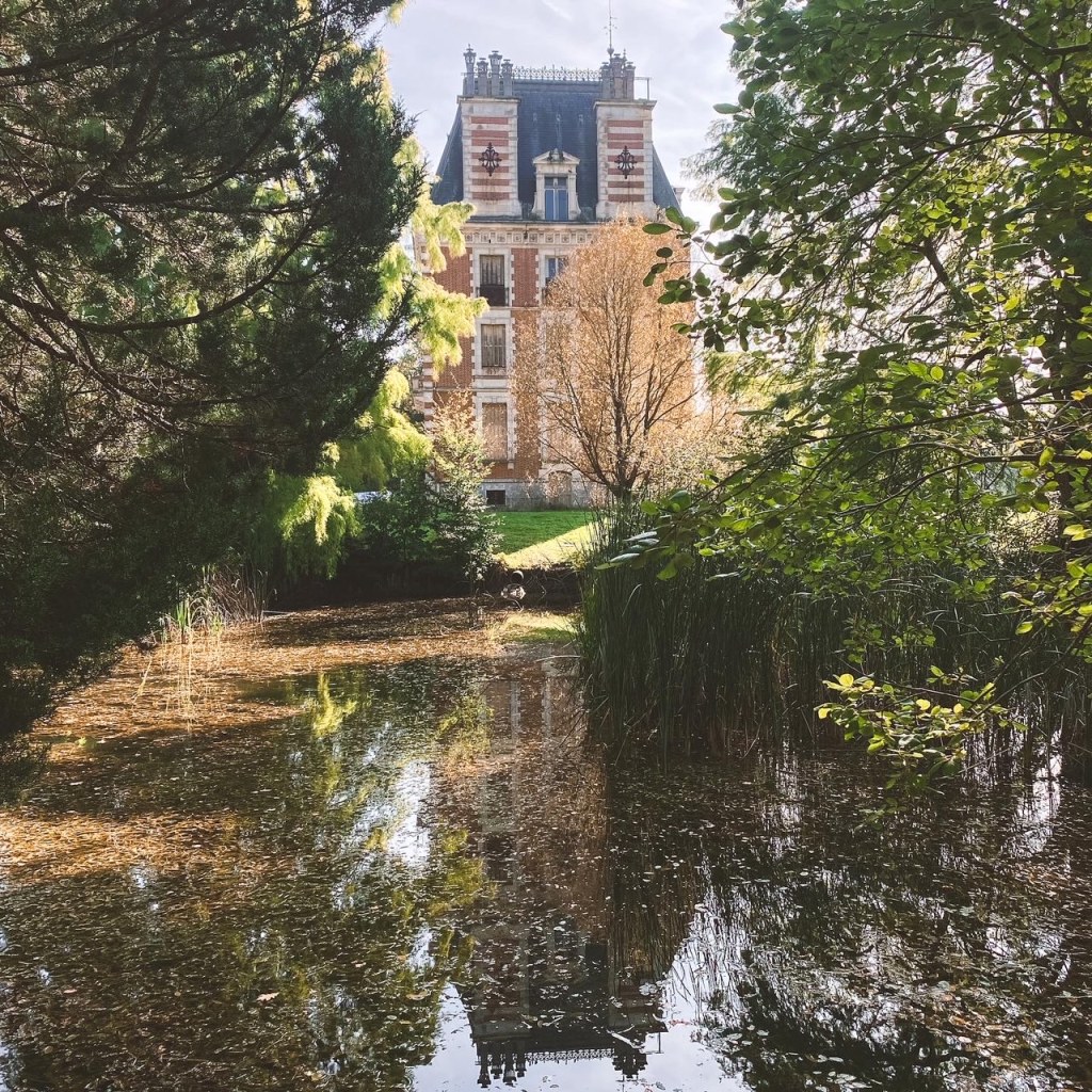 Promenade au château de Charbonnière