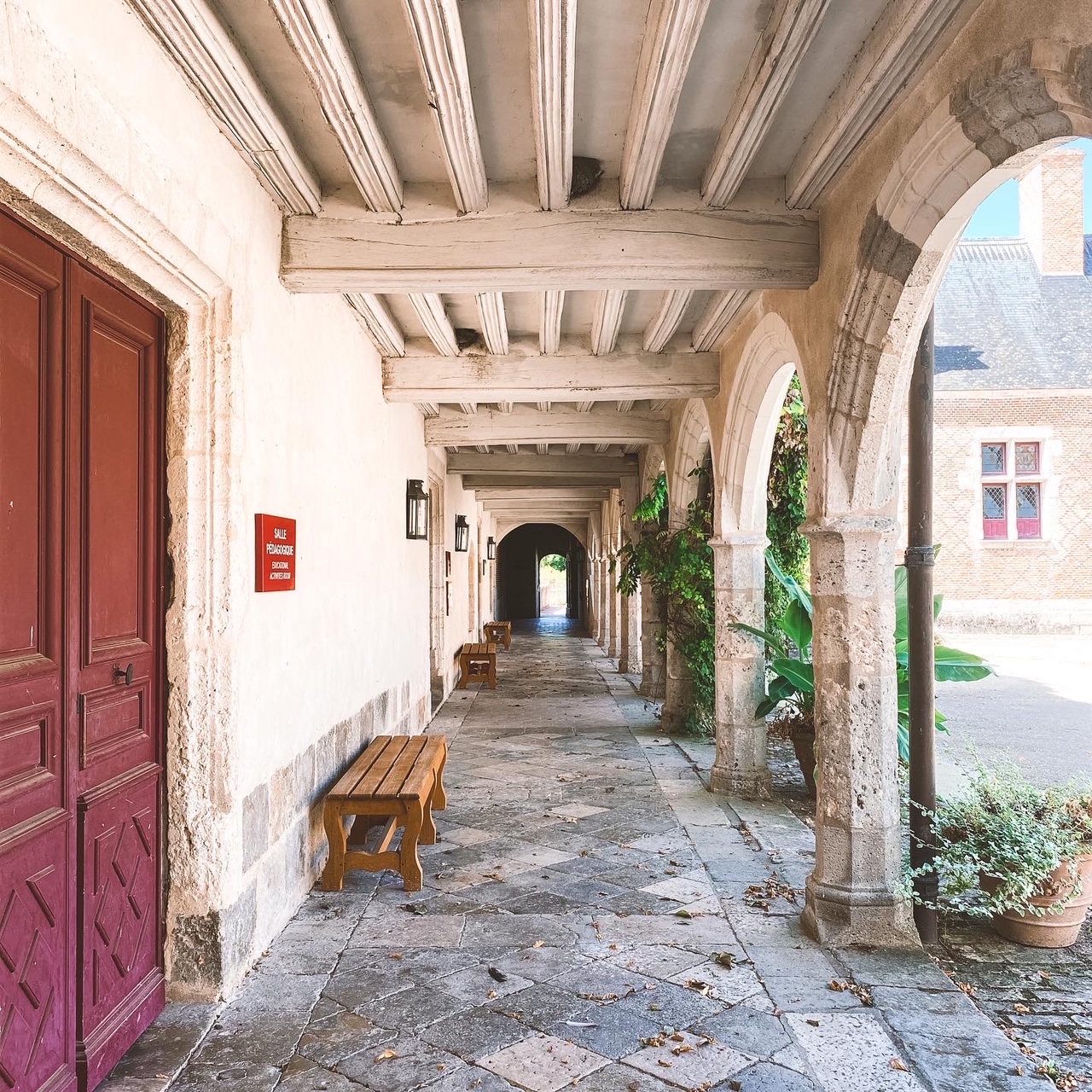 Le château de Chamerolles et son musée du parfum