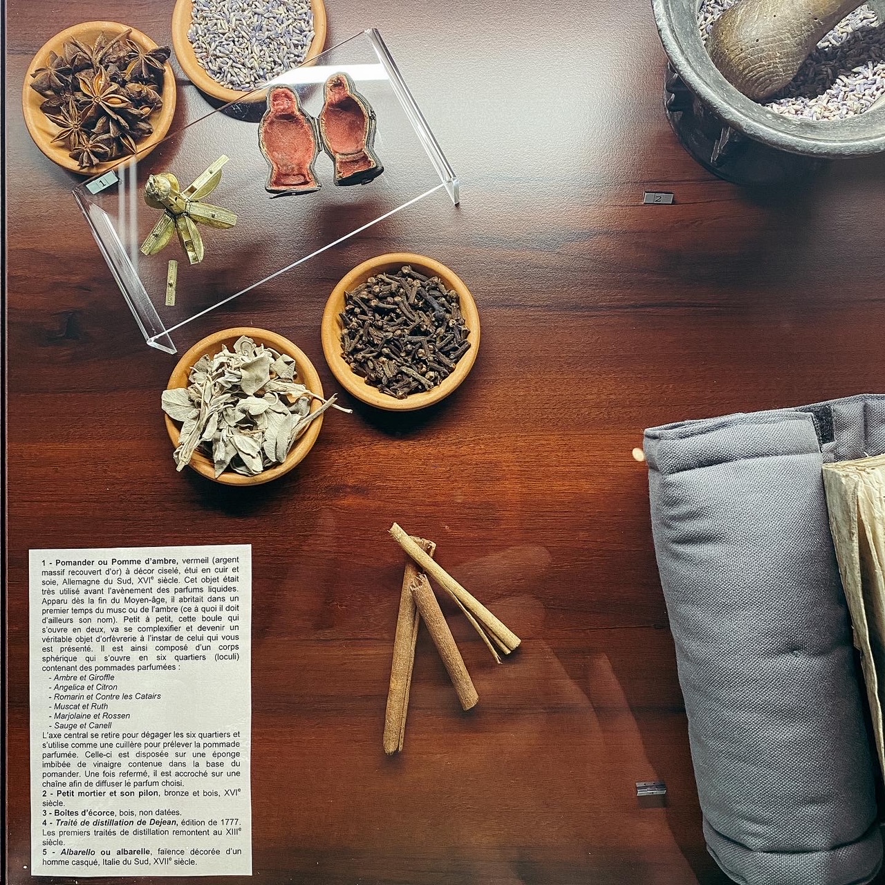 Le château de Chamerolles et son musée du parfum