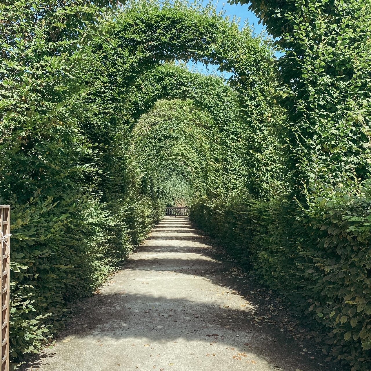 Le château de Chamerolles et son musée du parfum