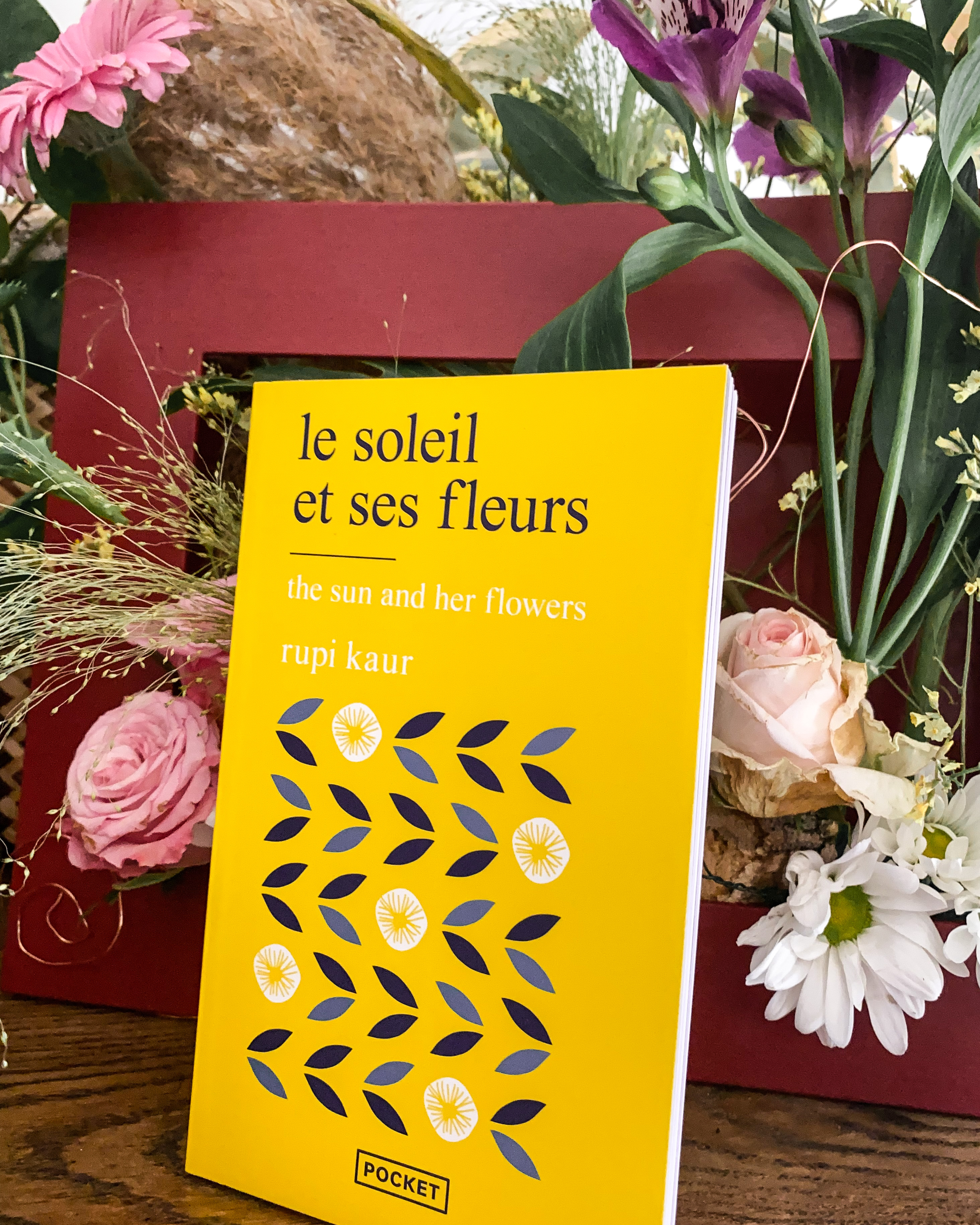 le soleil et ses fleurs, de rupi kaur : le cycle de la vie