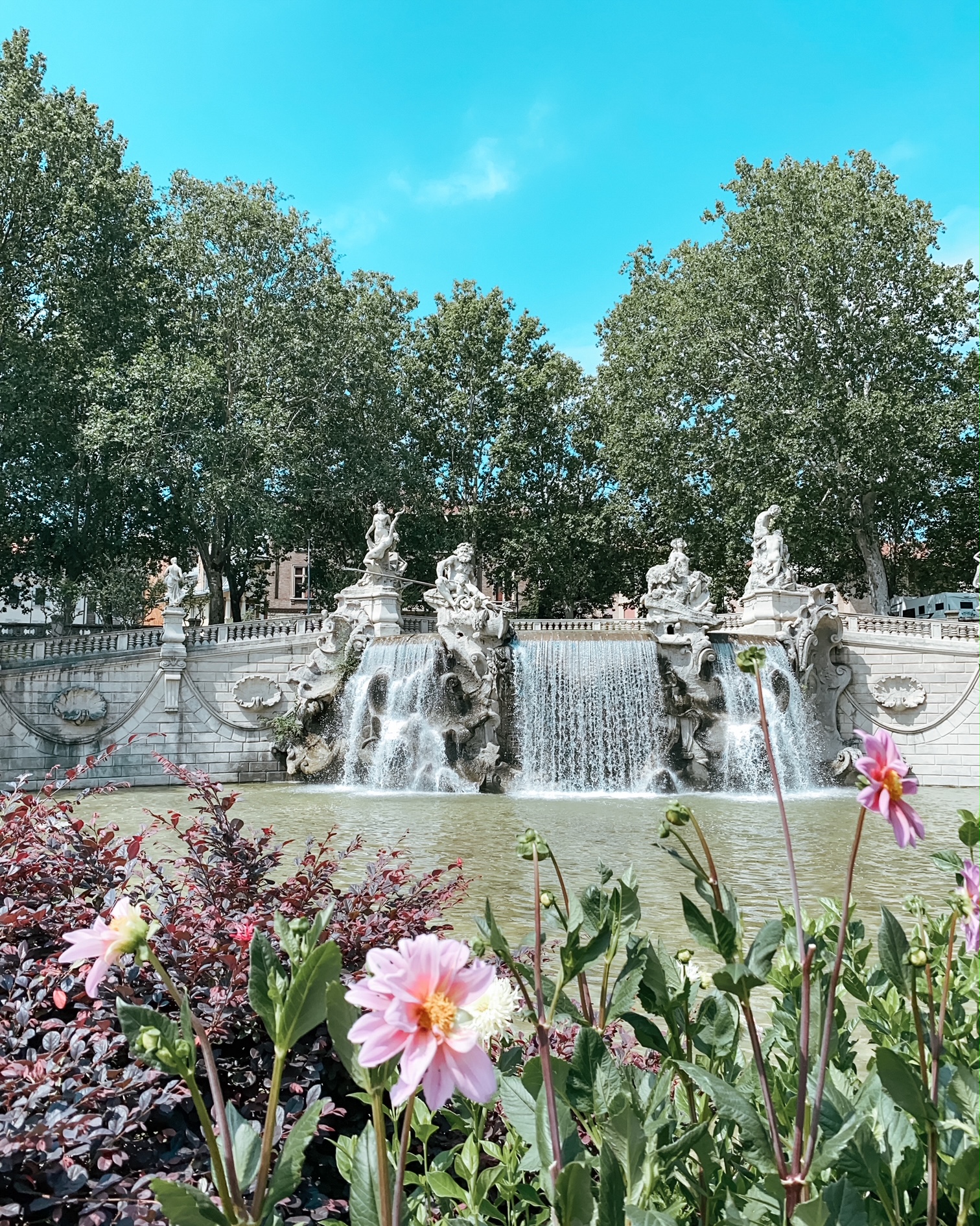 Fontaine des 12 mois