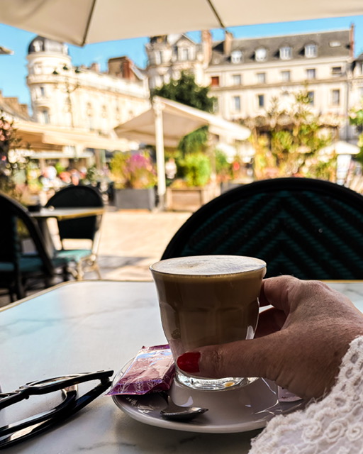 Cappuccino en terrasse