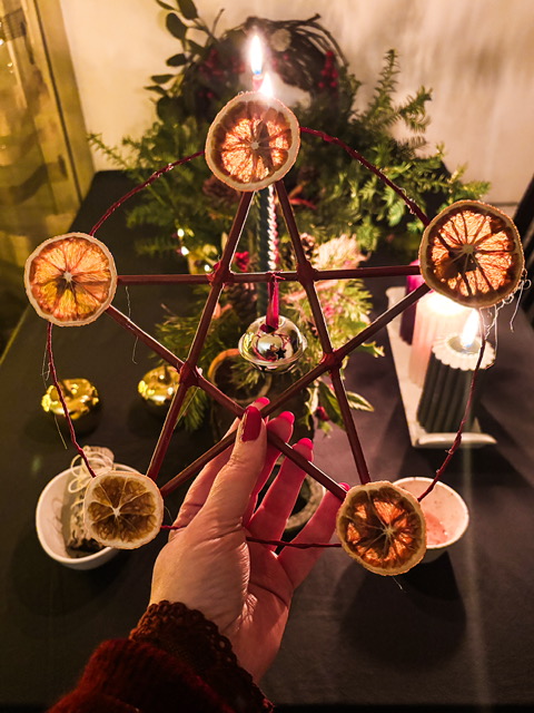 Gods rest ye merry pagan folks